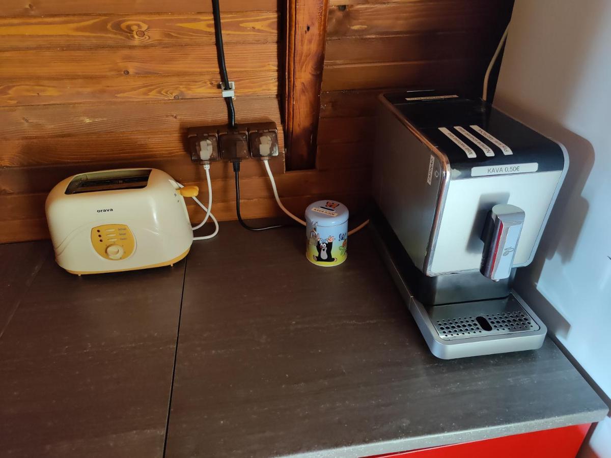 Chata Pod Vlekom Dedinky Buitenkant foto