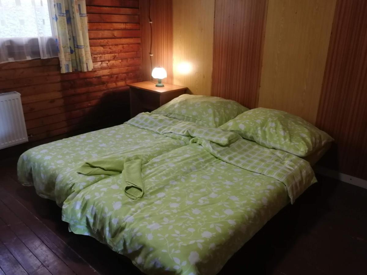 Chata Pod Vlekom Dedinky Buitenkant foto
